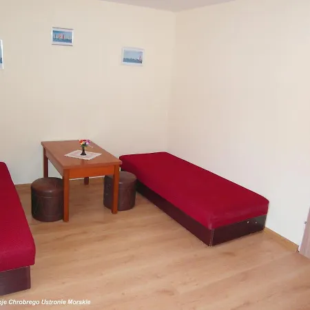 Chrobrego Goscinne W Centrum Blisko Morza أوسترونيه مورسكية