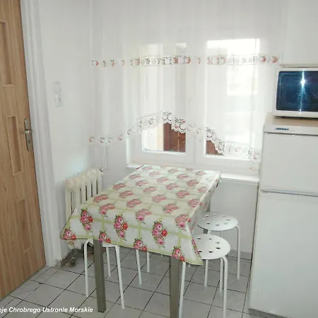 بيت ضيافة Chrobrego Goscinne W Centrum Blisko Morza