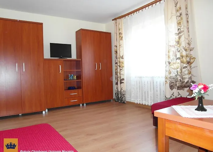 Chrobrego Goscinne W Centrum Blisko Morza