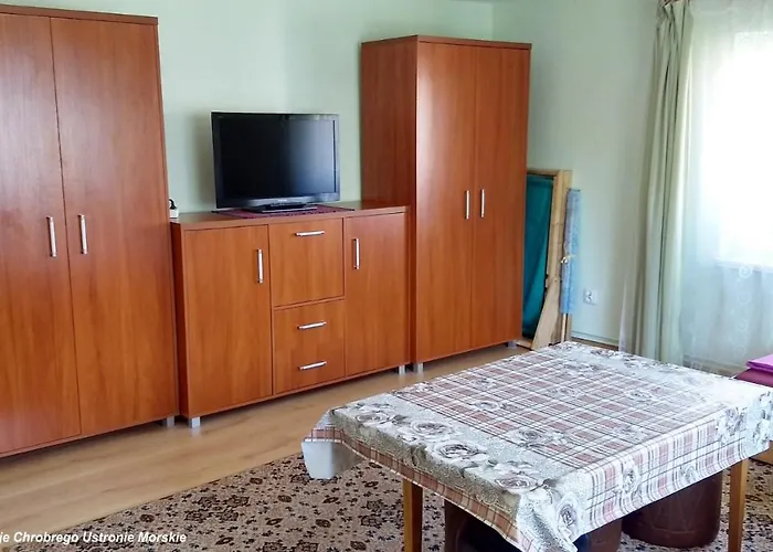Chrobrego Goscinne W Centrum Blisko Morza 3*