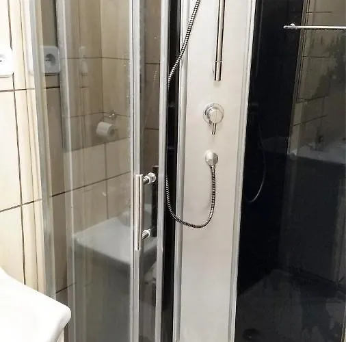 Chrobrego Goscinne W Centrum Blisko Morza